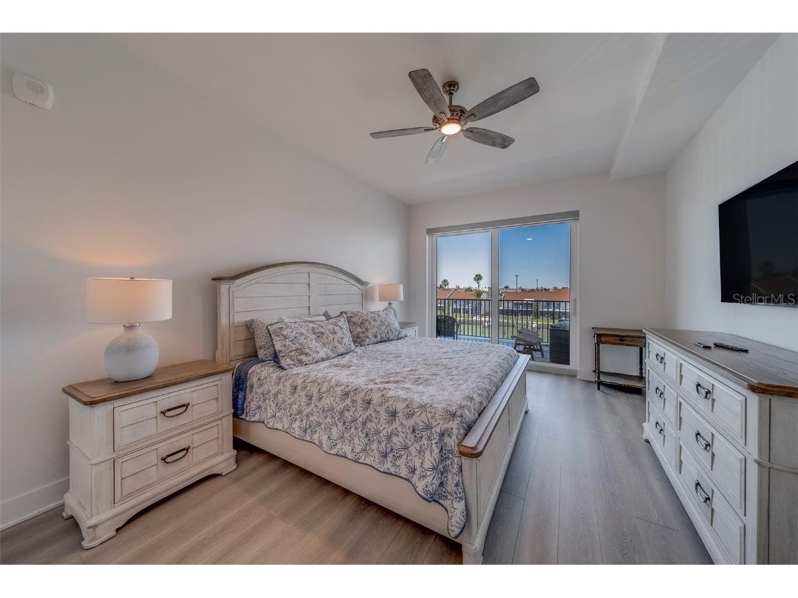 400 150th Avenue #301 Madeira Beach FL 33708 TB8375127 image17