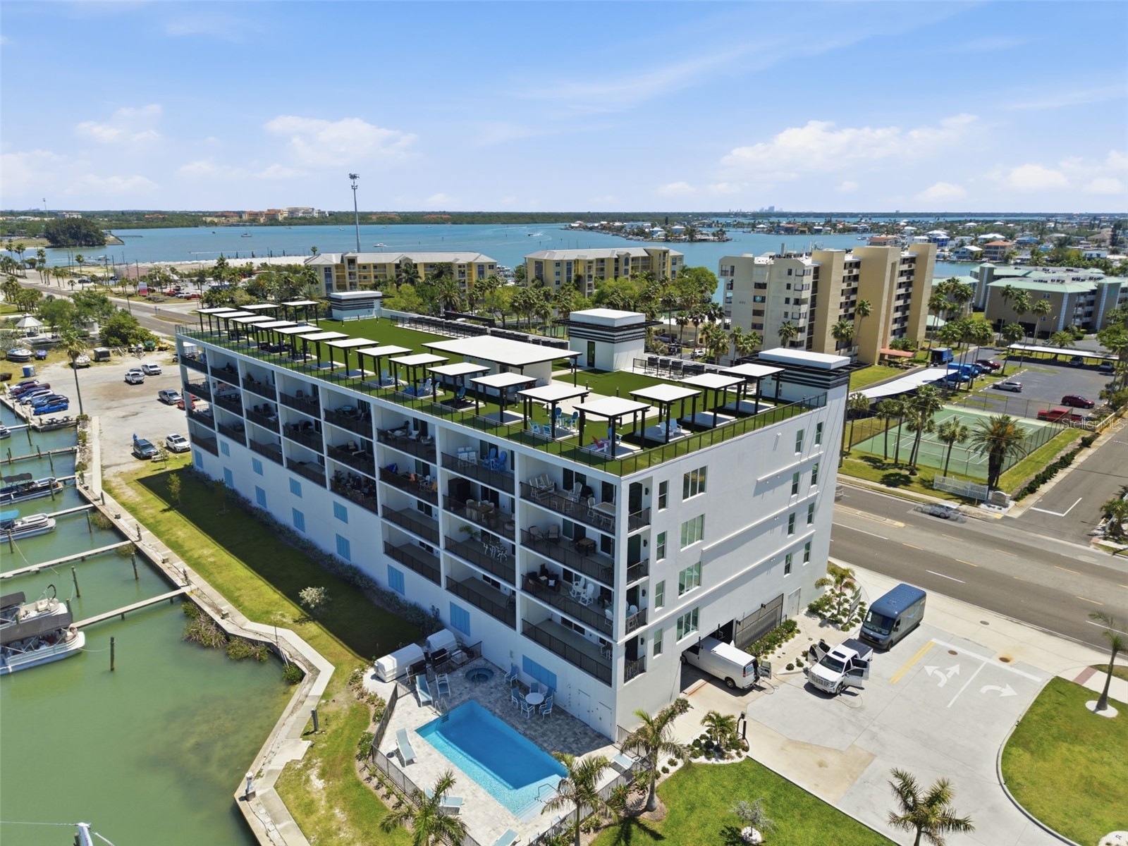 400 150th Avenue #305 Madeira Beach FL 33708 - BOCA CIEGA BAY U8212806 image1