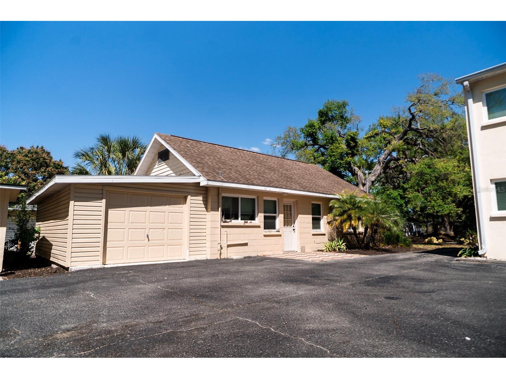 400 20th Street E #1-6 Bradenton FL 34208 O6397977 image4