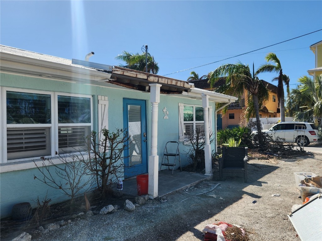 400 21st Place Bradenton Beach FL 34217 A4626581 image1