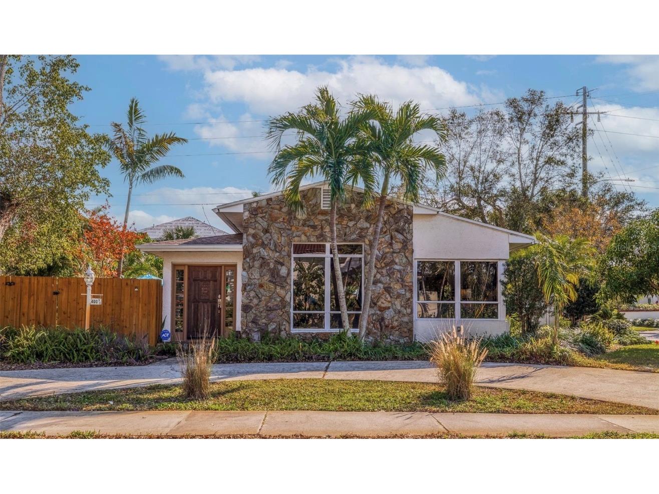 400 22nd Avenue NE Saint Petersburg FL 33704 TB8341569 image1