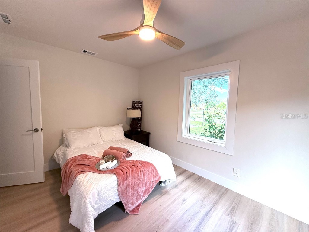 400 38th Avenue NE Saint Petersburg FL 33704 TB8434315 image17