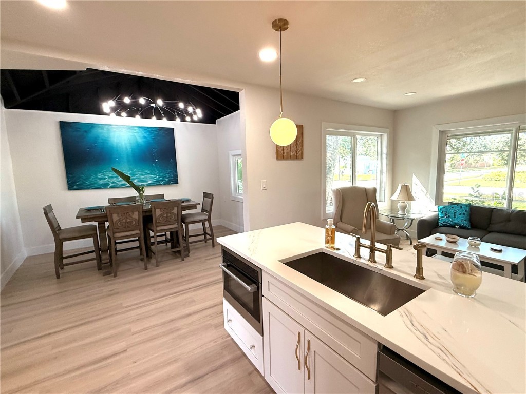 400 38th Avenue NE Saint Petersburg FL 33704 TB8434315 image4