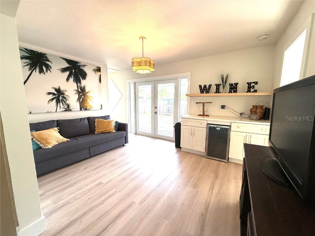 400 38th Avenue NE Saint Petersburg FL 33704 TB8434315 image9