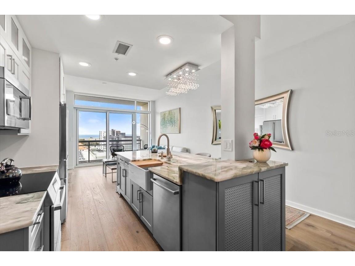 400 4th Avenue S #1008 Saint Petersburg FL 33701 - SAINT PETERSBURG BEACH TB8454833 image8