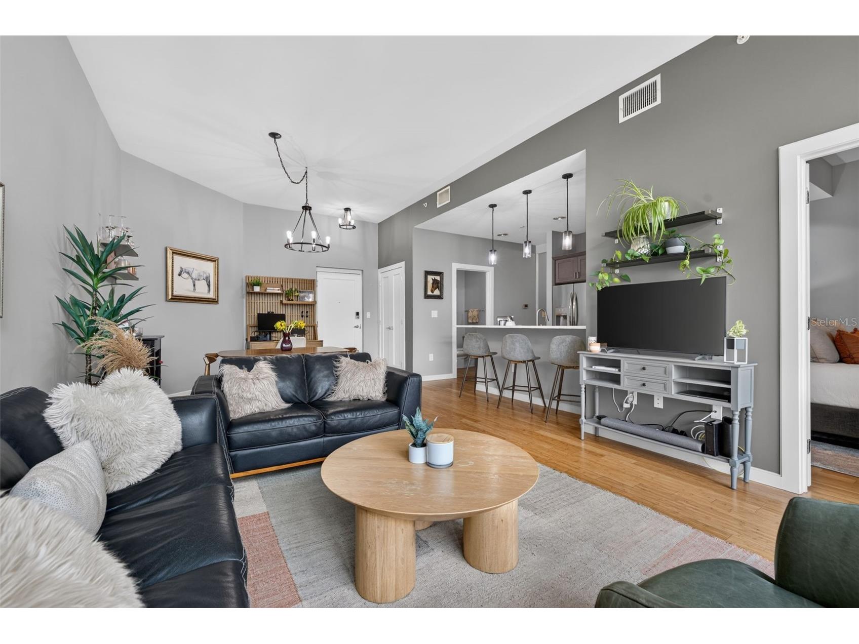 400 4th Avenue S #408 Saint Petersburg FL 33701 TB8527789 image4