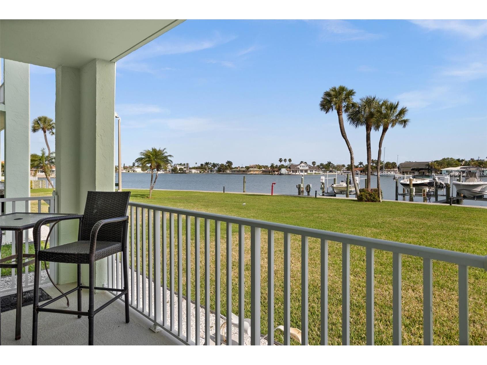400 64th Avenue #105 Saint Pete Beach FL 33706 - BOCA CIEGA BAY TB8430556 image1