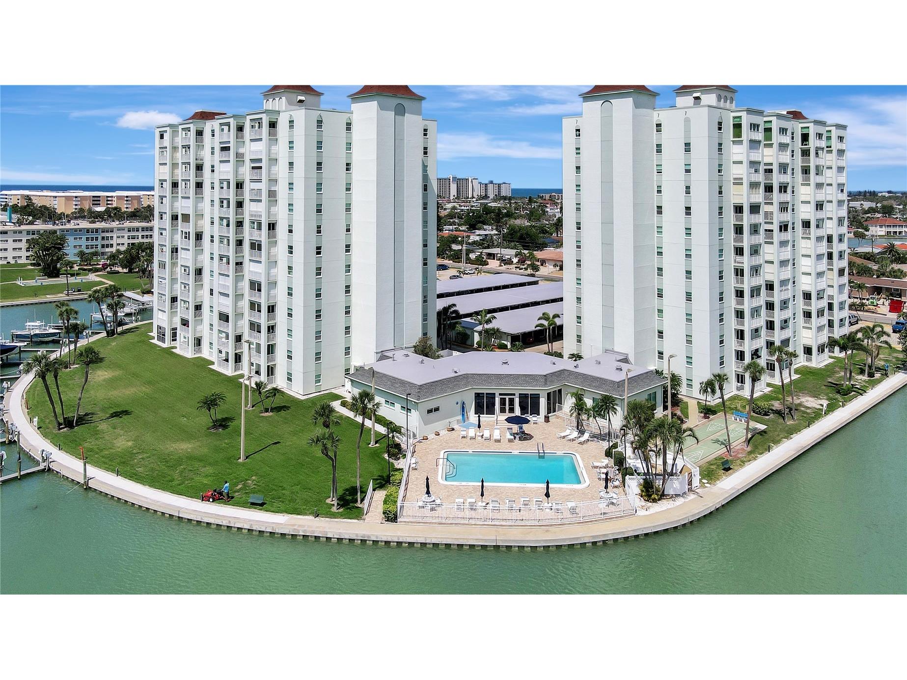 400 64th Avenue #202 Saint Pete Beach FL 33706 TB8498483 image1