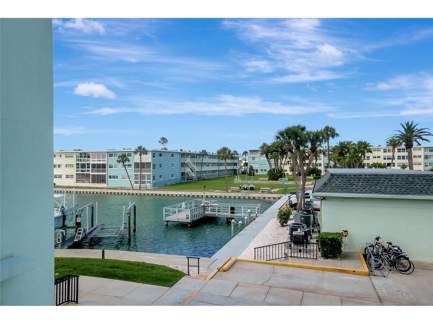 400 64th Avenue #202 Saint Pete Beach FL 33706 TB8498483 image41