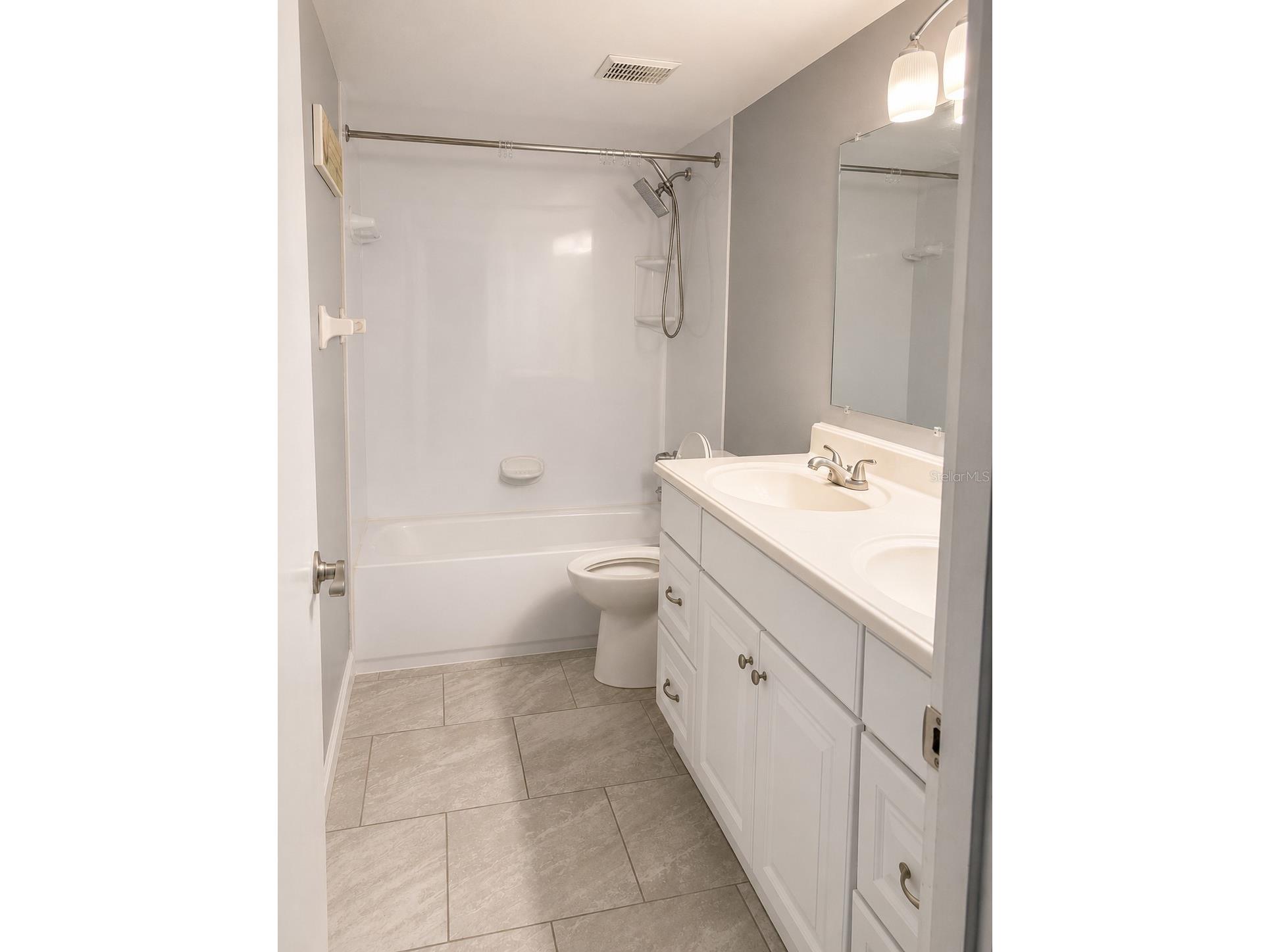 400 Auburn Drive #3 Daytona Beach FL 32118 O6410516 image6