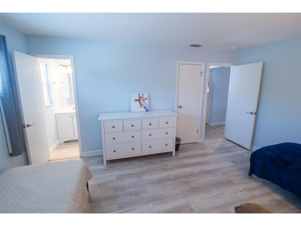 400 Base #225 Venice FL 34293 N6140048 image6