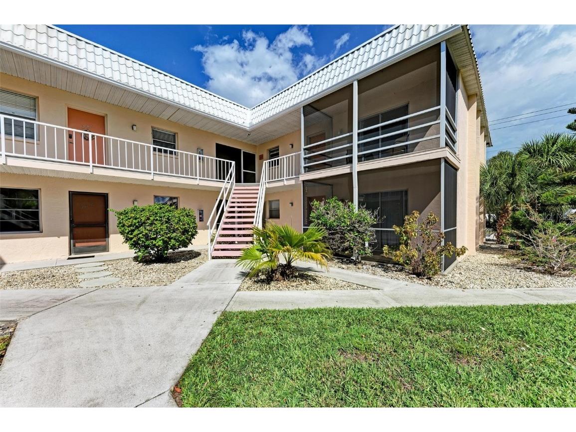 400 Base Ave E Common #229 Venice FL 34285 A4582903 image1
