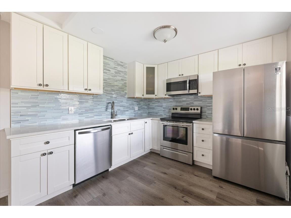 400 Base Avenue E #213 Venice FL 34285 N6137588 image6