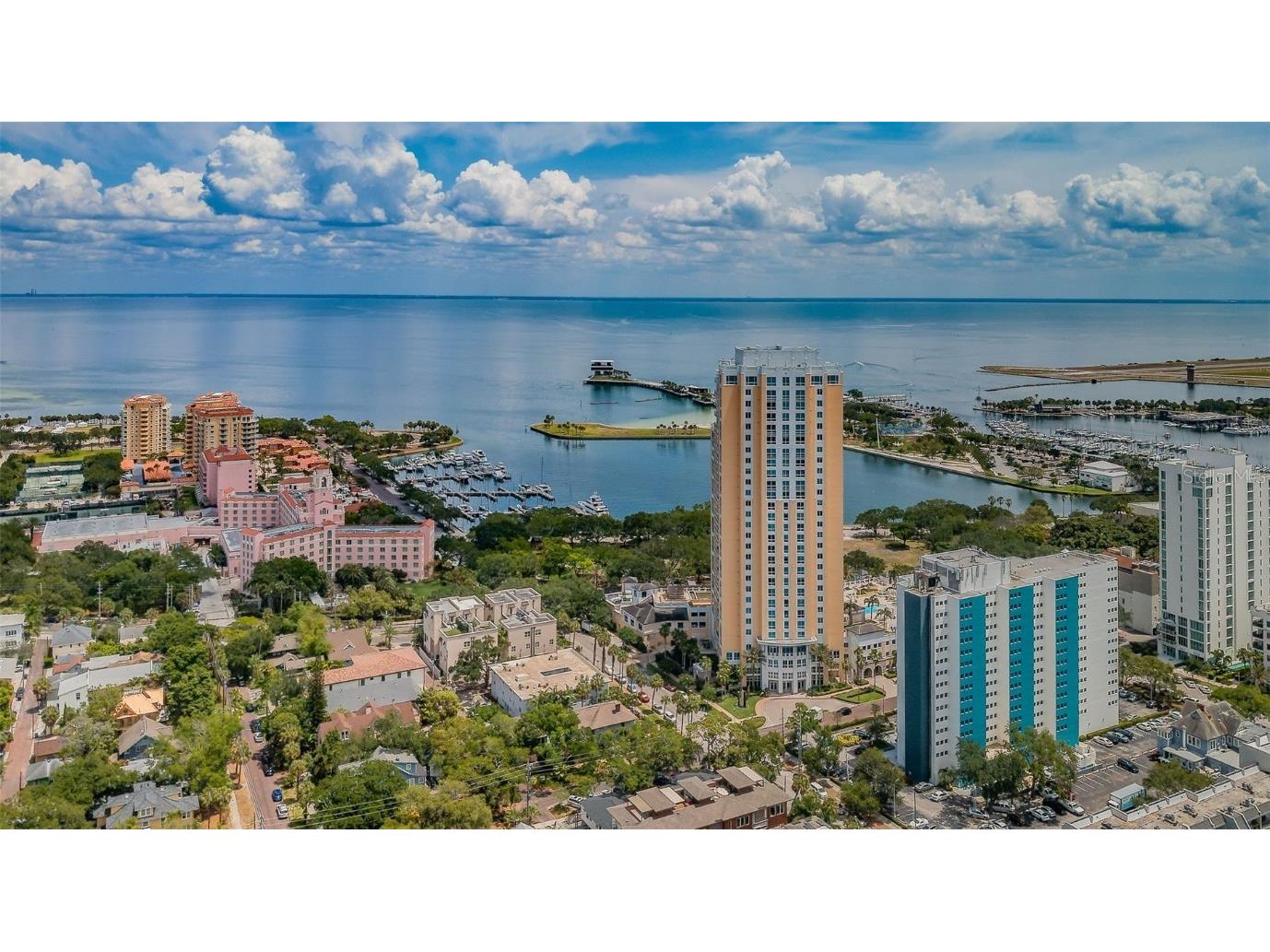 400 Beach Drive NE #1001 Saint Petersburg FL 33701 U8218629 image1