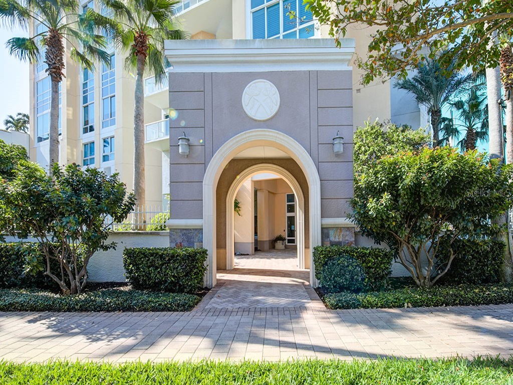 400 Beach Drive NE #1702 Saint Petersburg FL 33701 TB8509002 image5