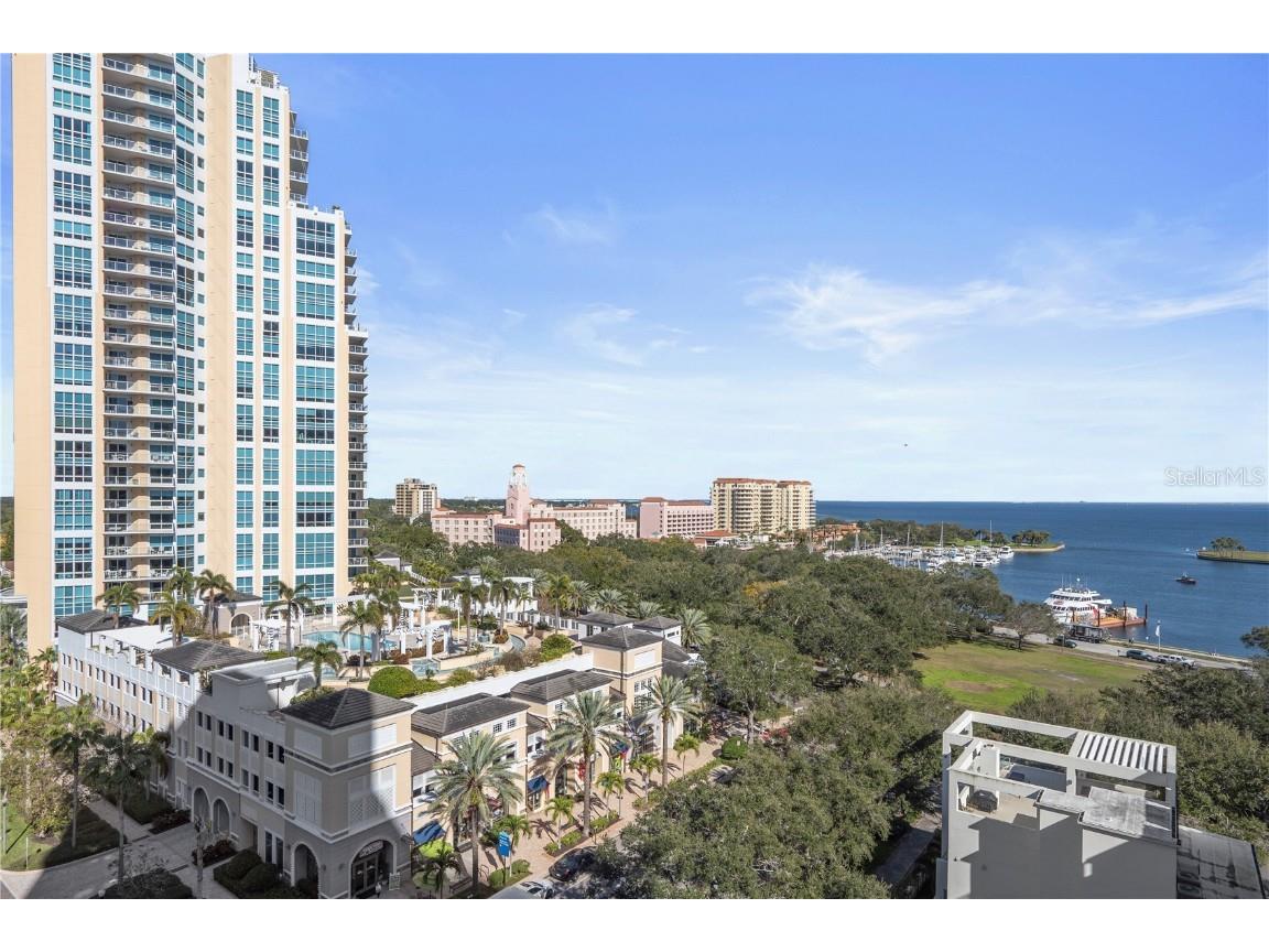 400 Beach Drive NE #1802 Saint Petersburg FL 33701 - TAMPA BAY U8216987 image1
