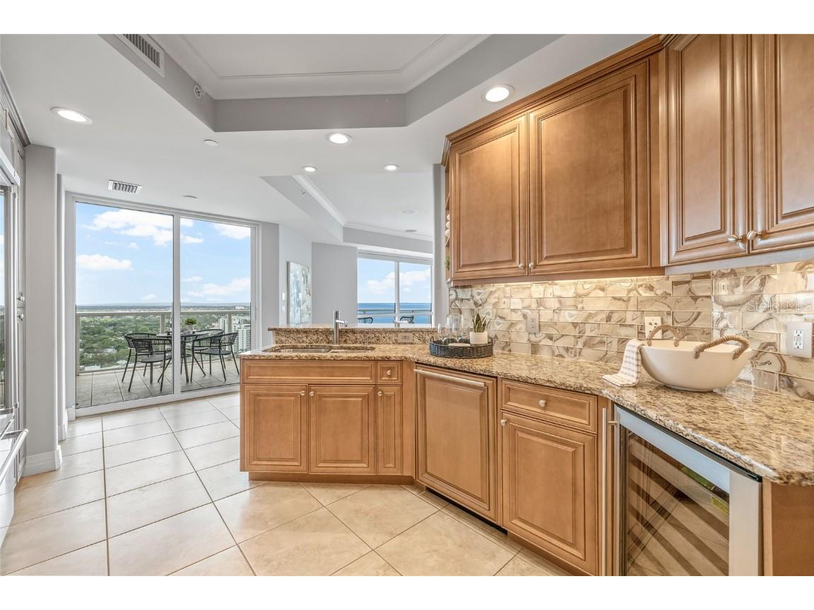 400 Beach Drive NE #2301 Saint Petersburg FL 33701 TB8403416 image11