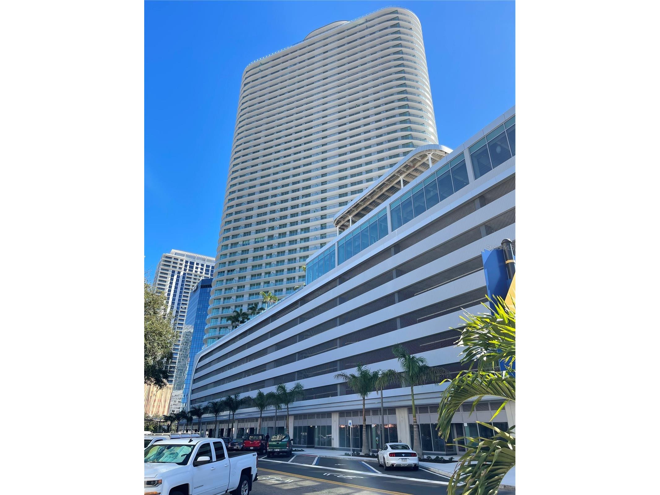 400 Central Ave #2708 Saint Petersburg FL 33701 - TAMPA BAY TB8473863 image1
