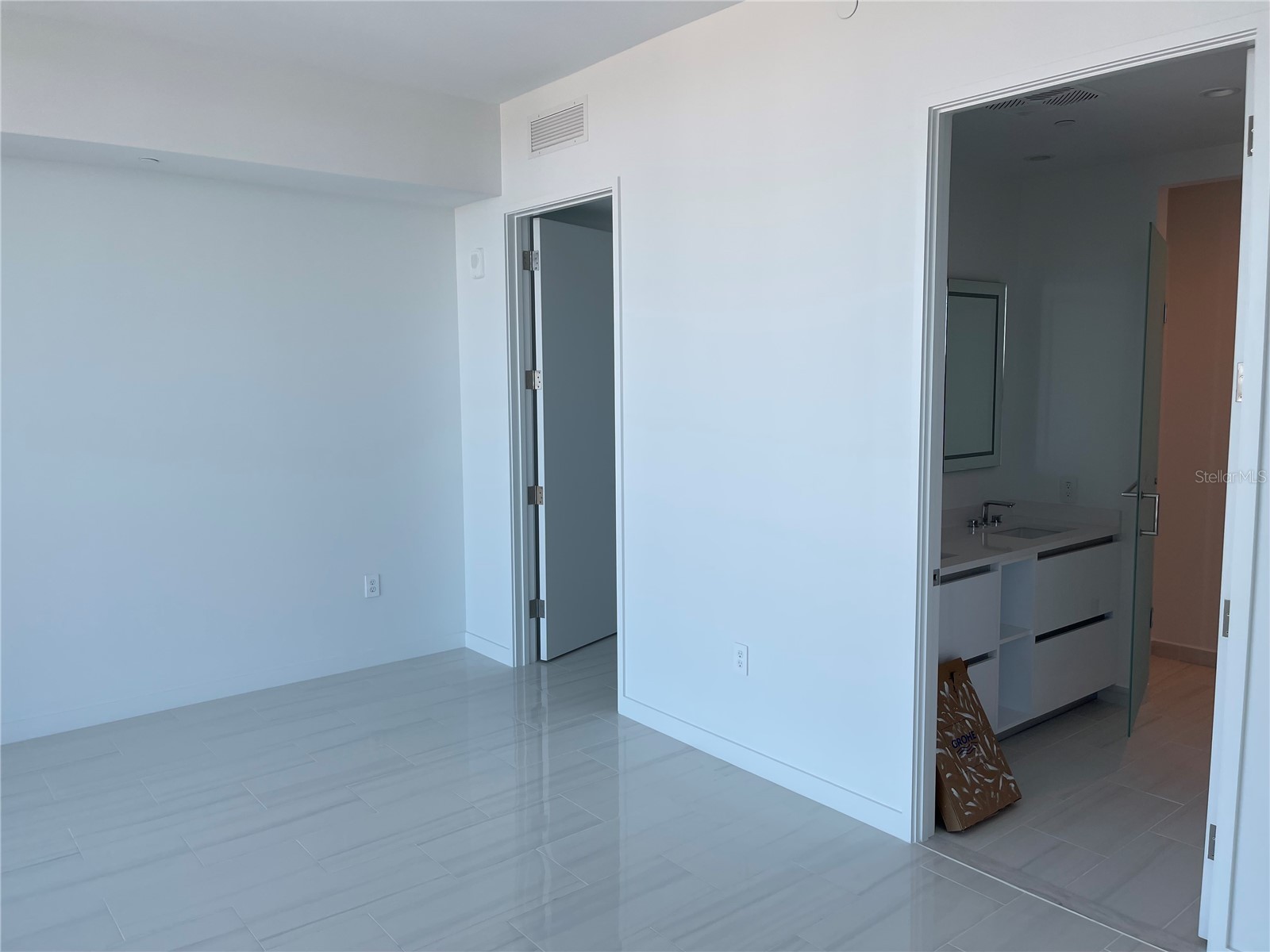 400 Central Ave #2708 Saint Petersburg FL 33701 - TAMPA BAY TB8473863 image4