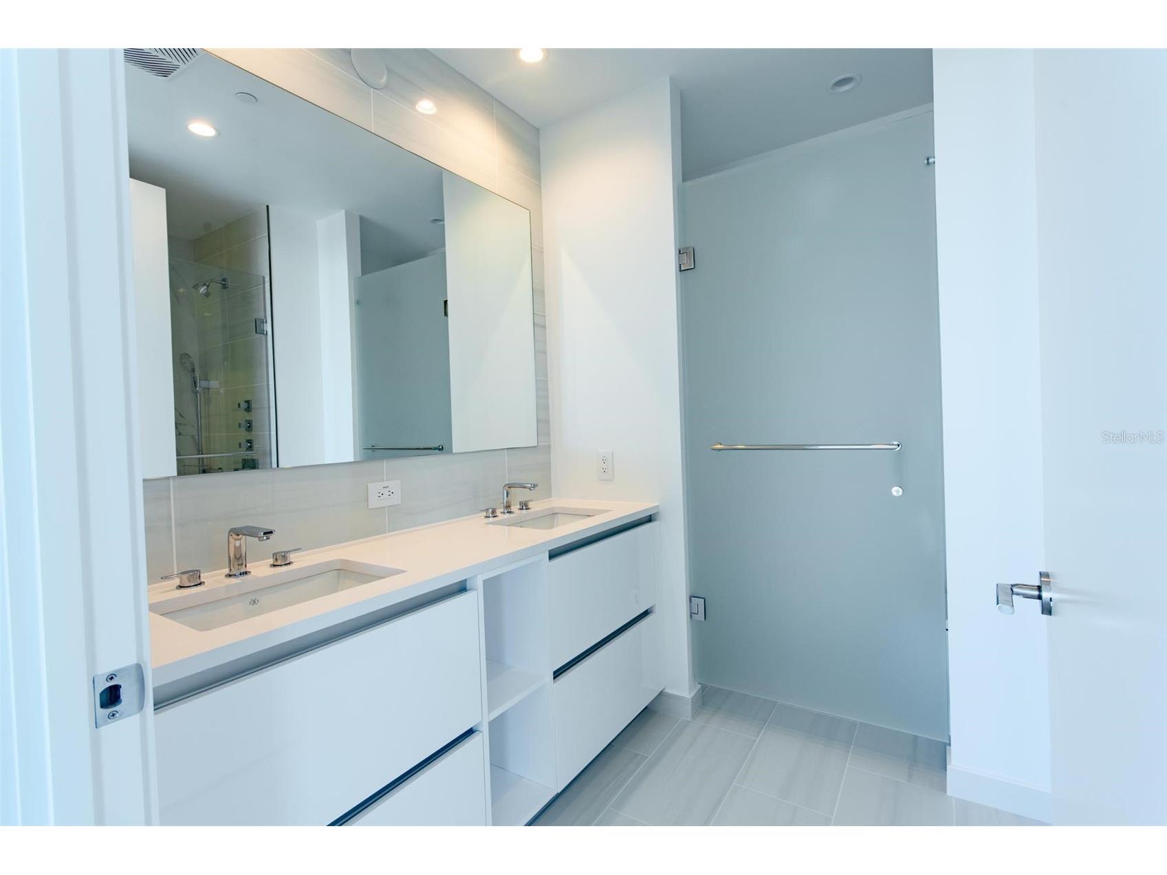 400 Central Avenue #1008 Saint Petersburg FL 33701 TB8473823 image16