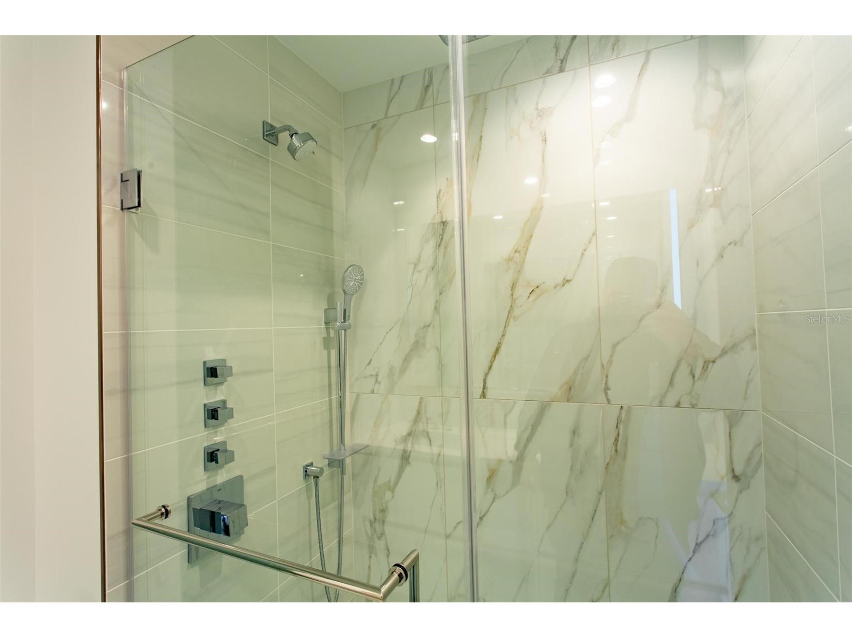 400 Central Avenue #1008 Saint Petersburg FL 33701 TB8473823 image17
