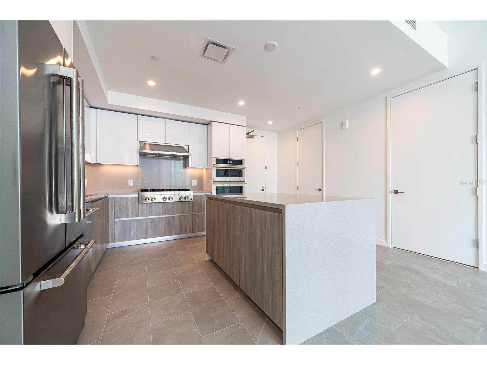 400 Central Avenue #1106 Saint Petersburg FL 33701 - Mirror Lake O6391965 image14