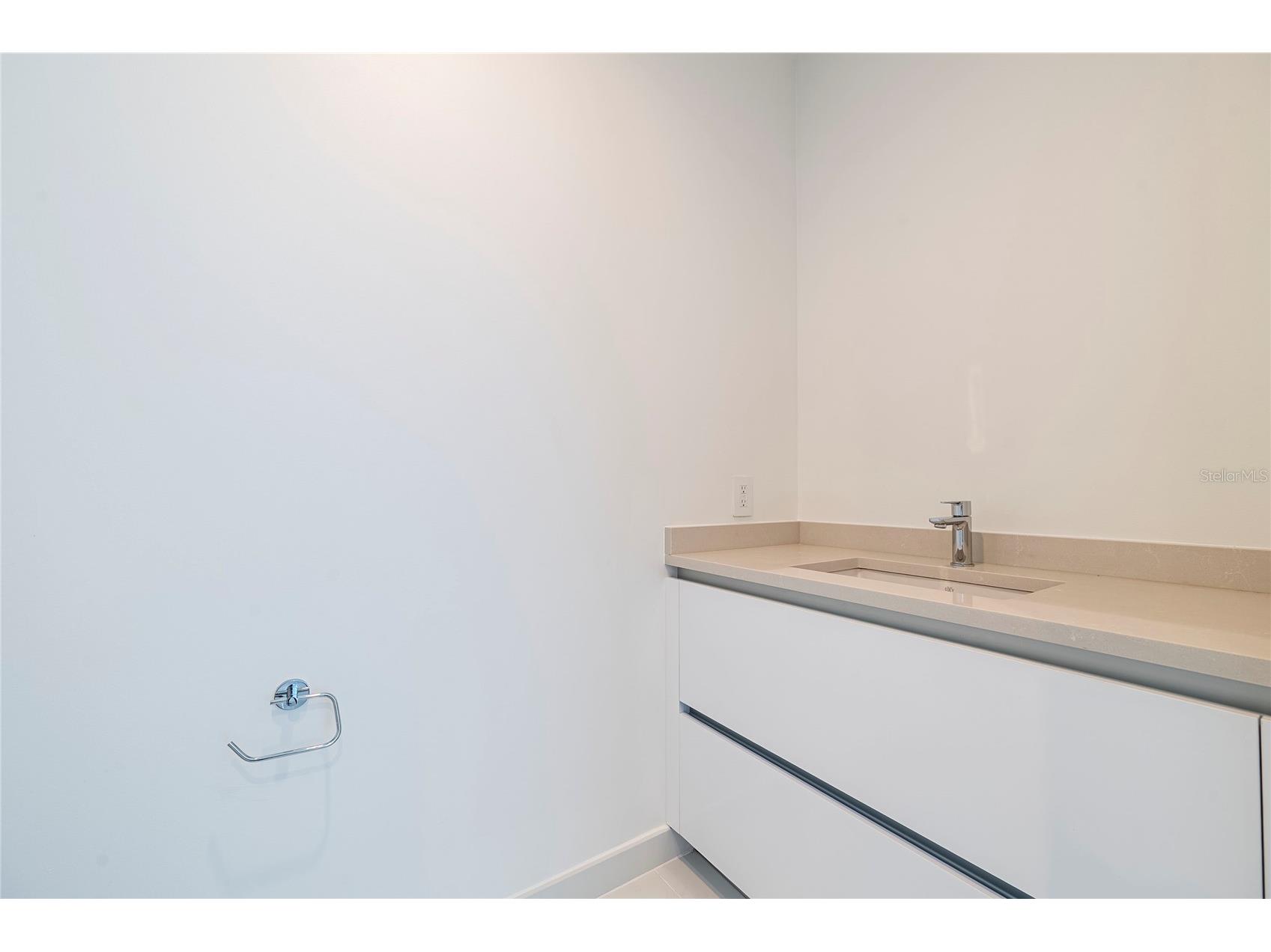 400 Central Avenue #1106 Saint Petersburg FL 33701 - Mirror Lake O6391965 image33