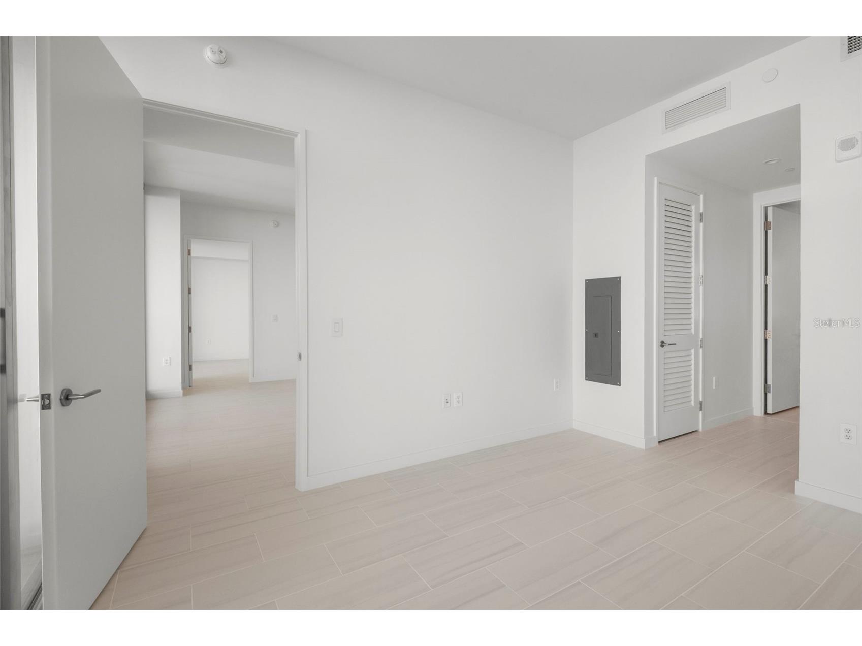 400 Central Avenue #1109 Saint Petersburg FL 33701 TB8487943 image33