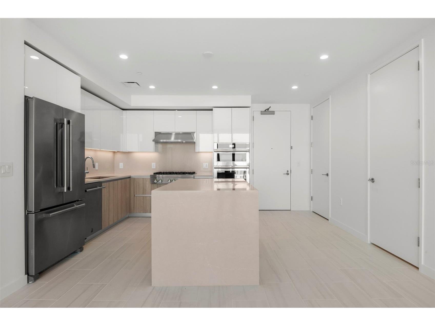 400 Central Avenue #1109 Saint Petersburg FL 33701 TB8487943 image5