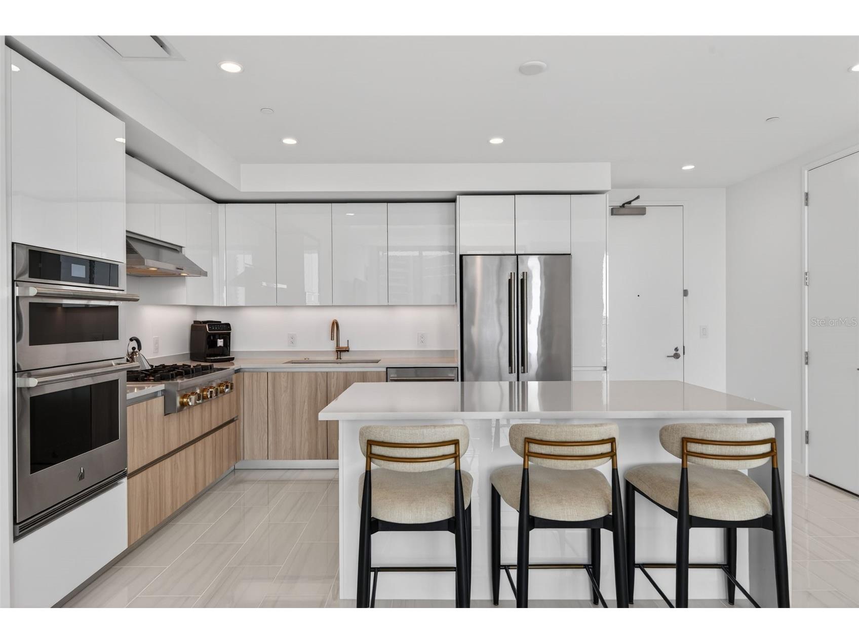 400 Central Avenue #1405 Saint Petersburg FL 33701 A4686126 image13