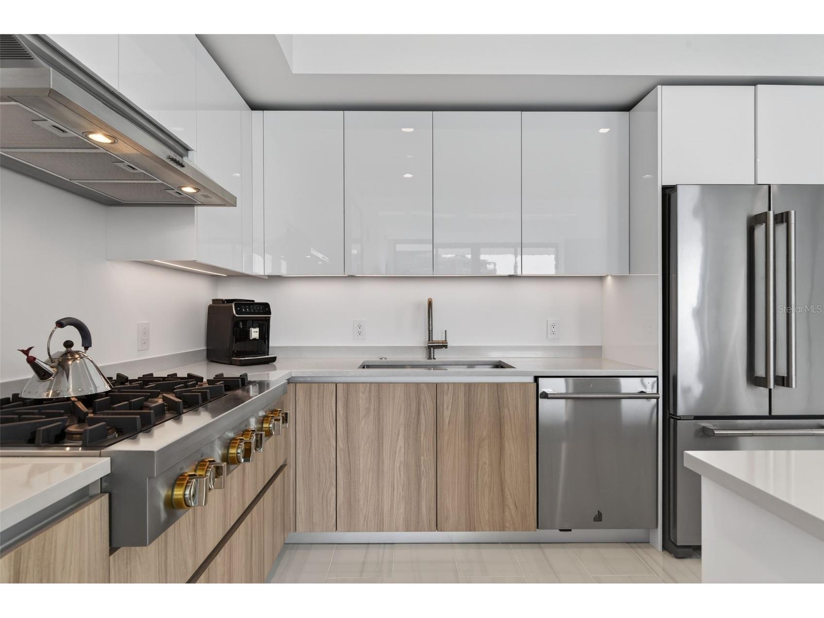 400 Central Avenue #1405 Saint Petersburg FL 33701 A4686126 image15