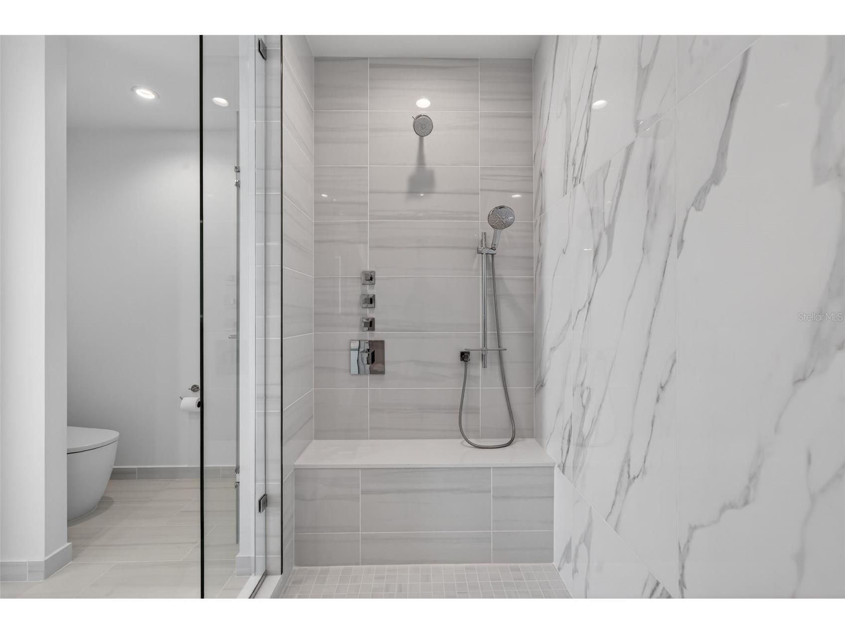 400 Central Avenue #1405 Saint Petersburg FL 33701 A4686126 image24