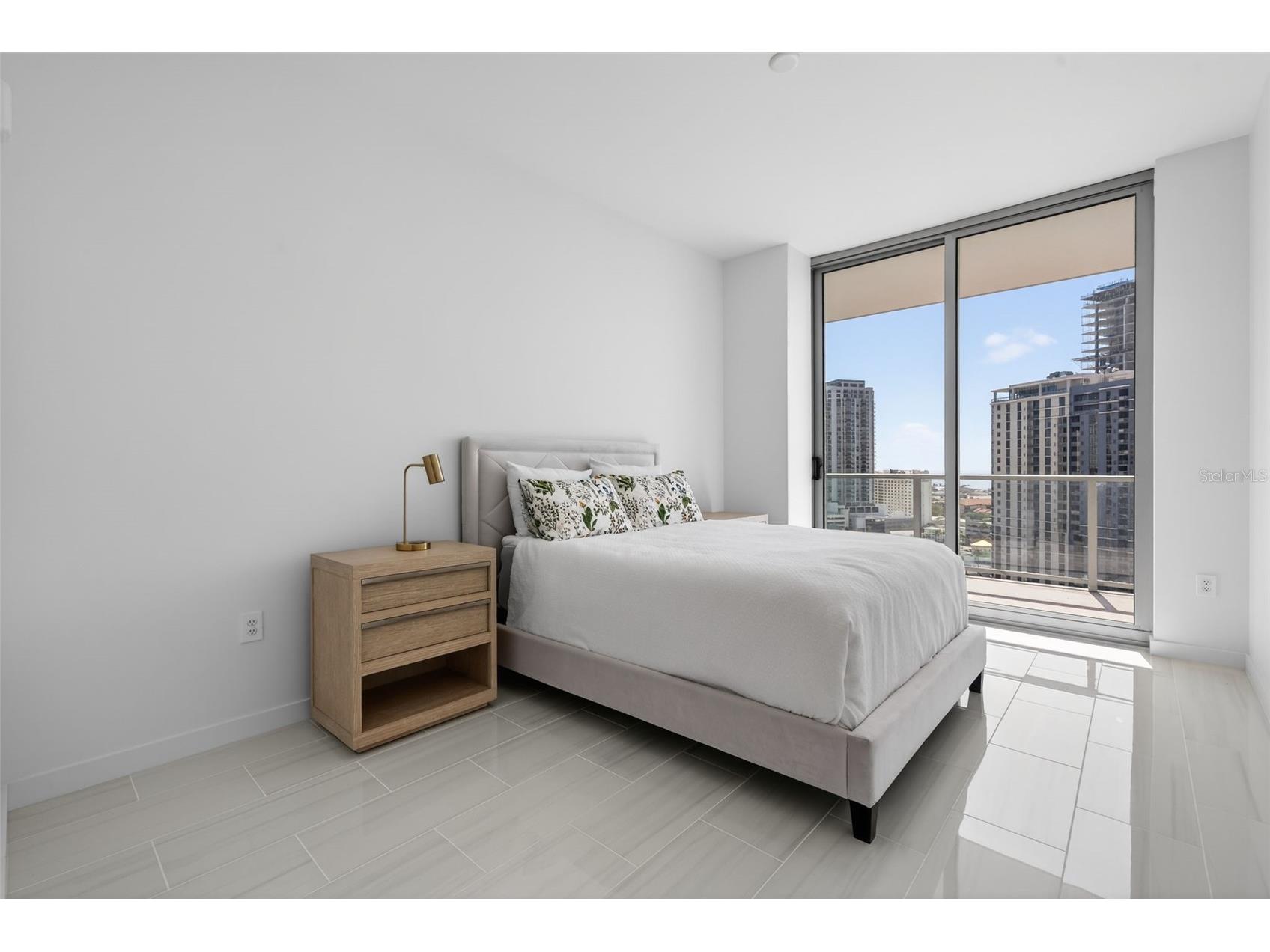 400 Central Avenue #1405 Saint Petersburg FL 33701 A4686126 image27