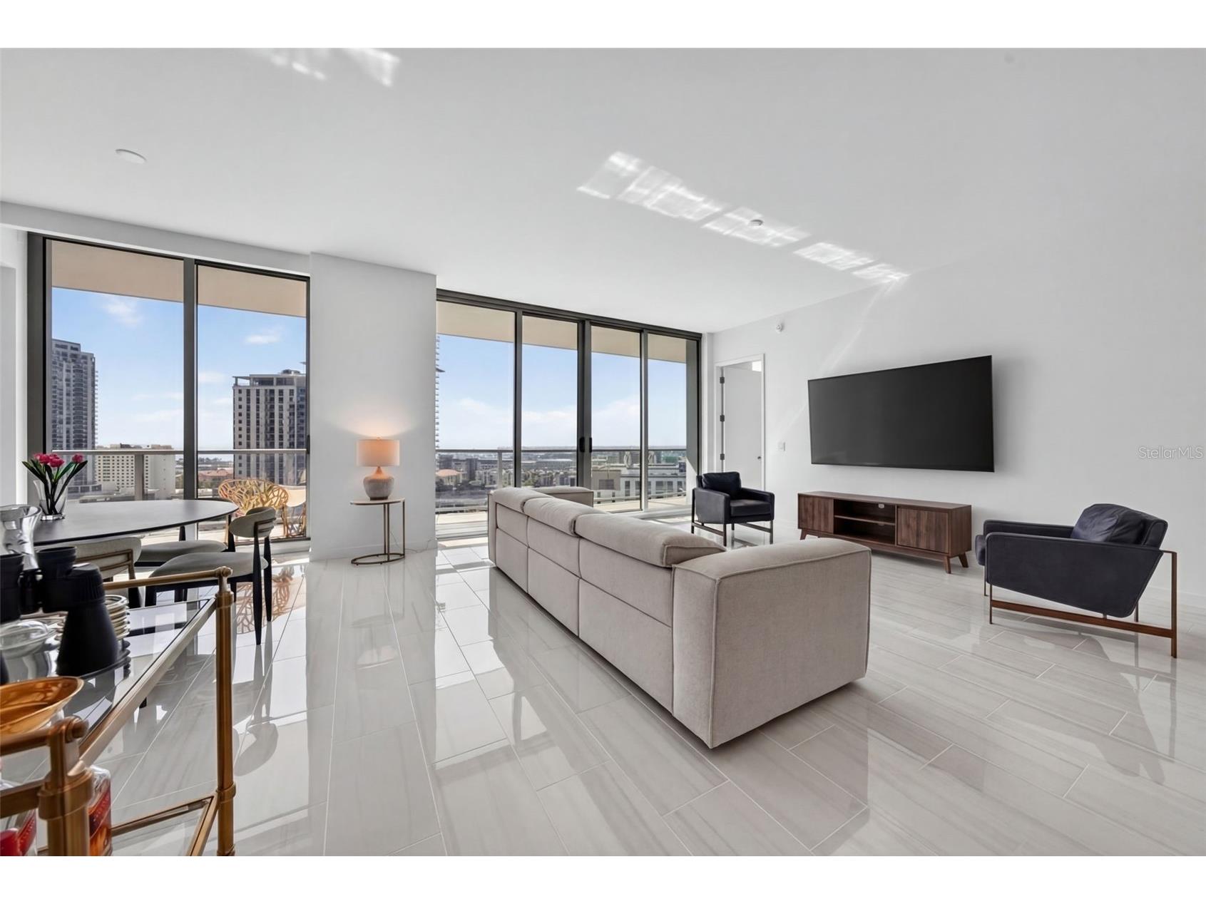 400 Central Avenue #1405 Saint Petersburg FL 33701 A4686126 image4