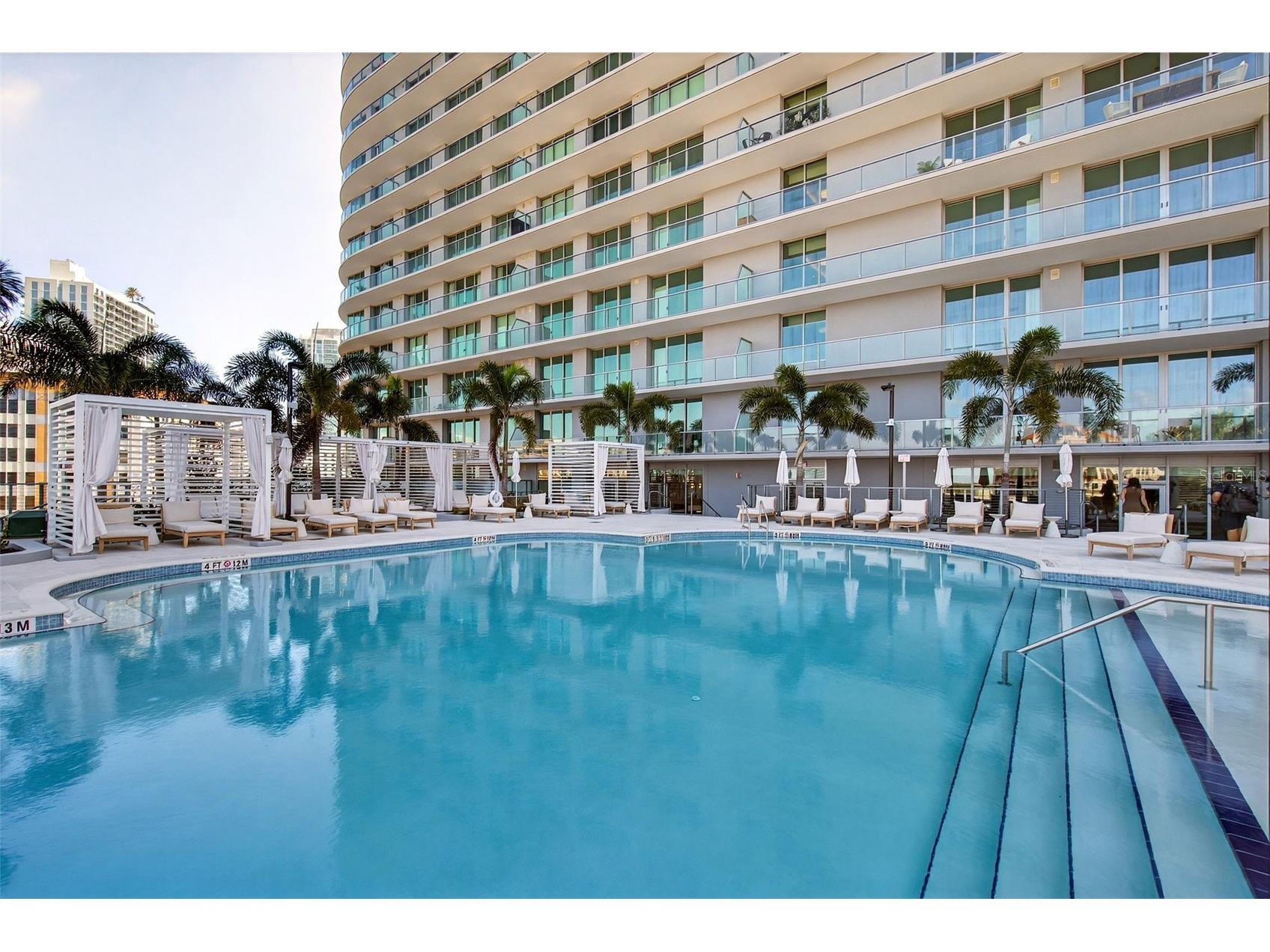 400 Central Avenue #1405 Saint Petersburg FL 33701 A4686126 image48