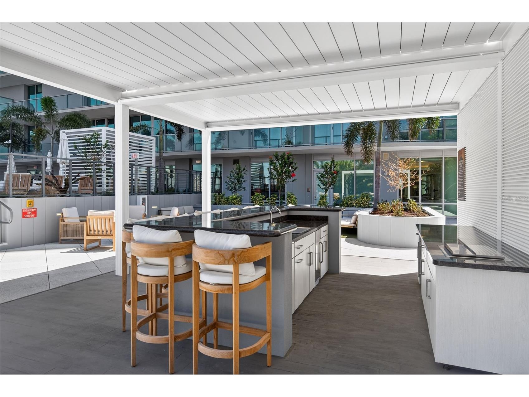 400 Central Avenue #1405 Saint Petersburg FL 33701 A4686126 image51