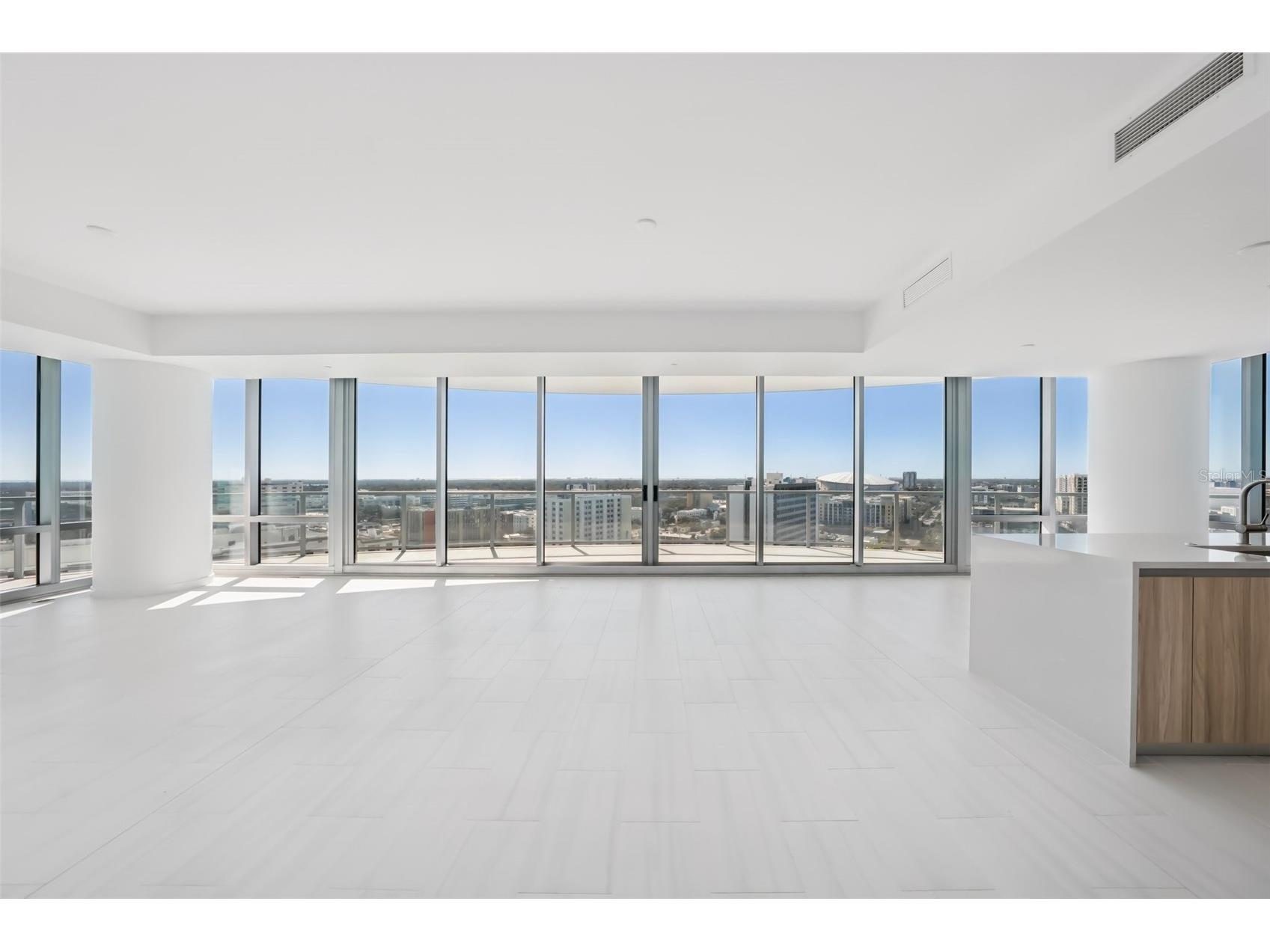 400 Central Avenue #1601 Saint Petersburg FL 33701 - TAMPA BAY MIRROR LAKE TB8515431 image5