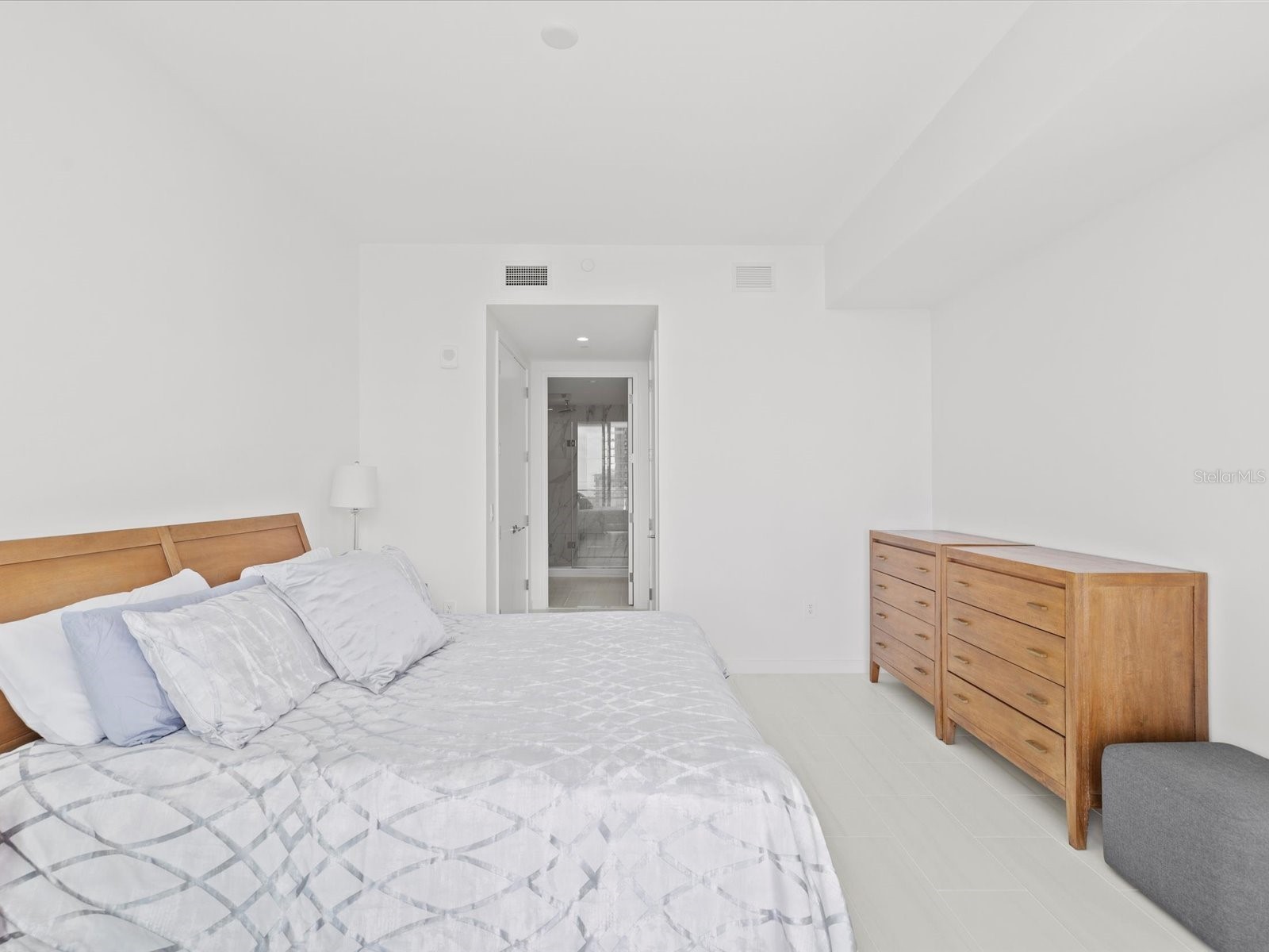 400 Central Avenue #1603 Saint Petersburg FL 33701 TB8484403 image16