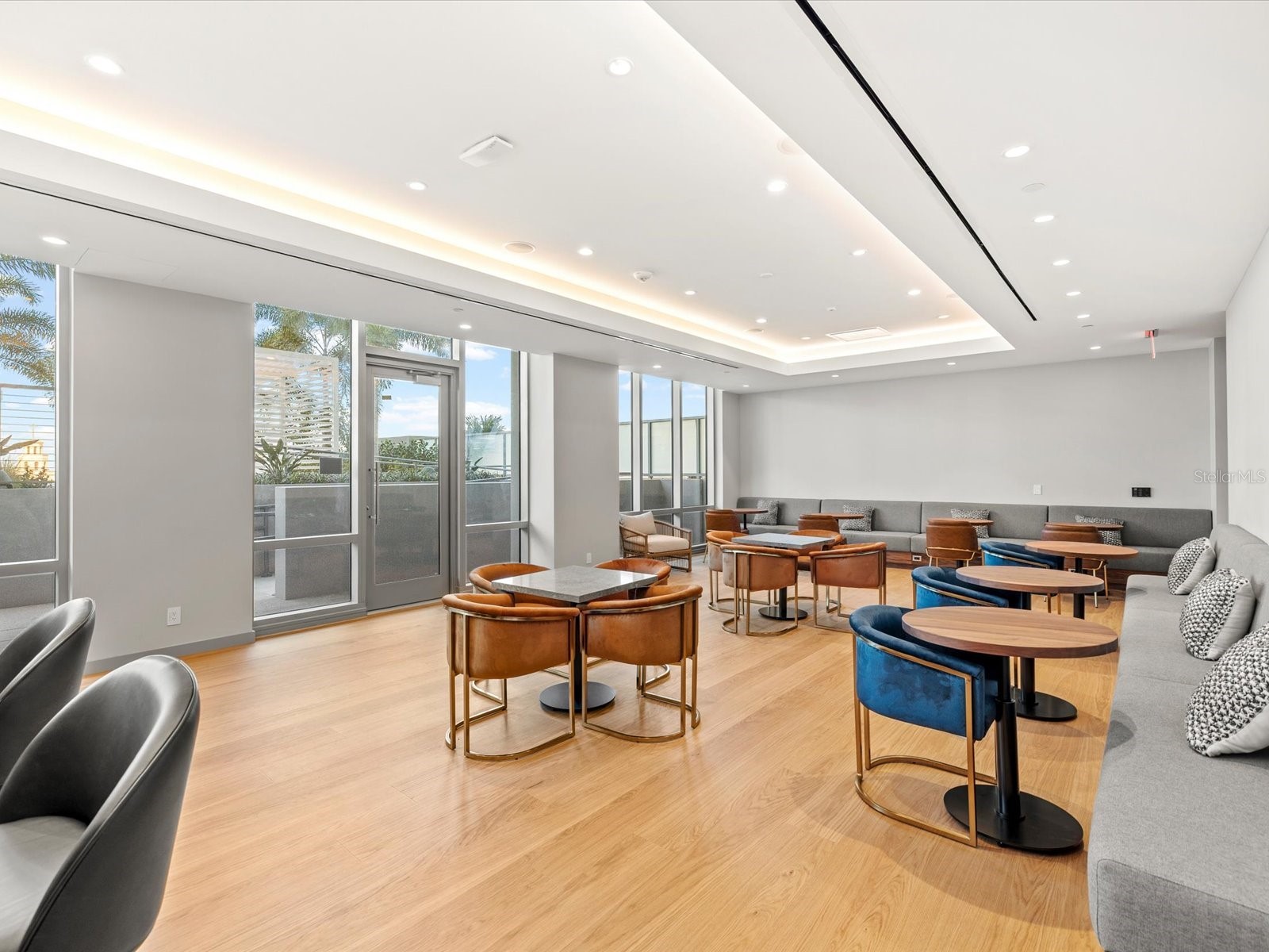 400 Central Avenue #1603 Saint Petersburg FL 33701 TB8484403 image36