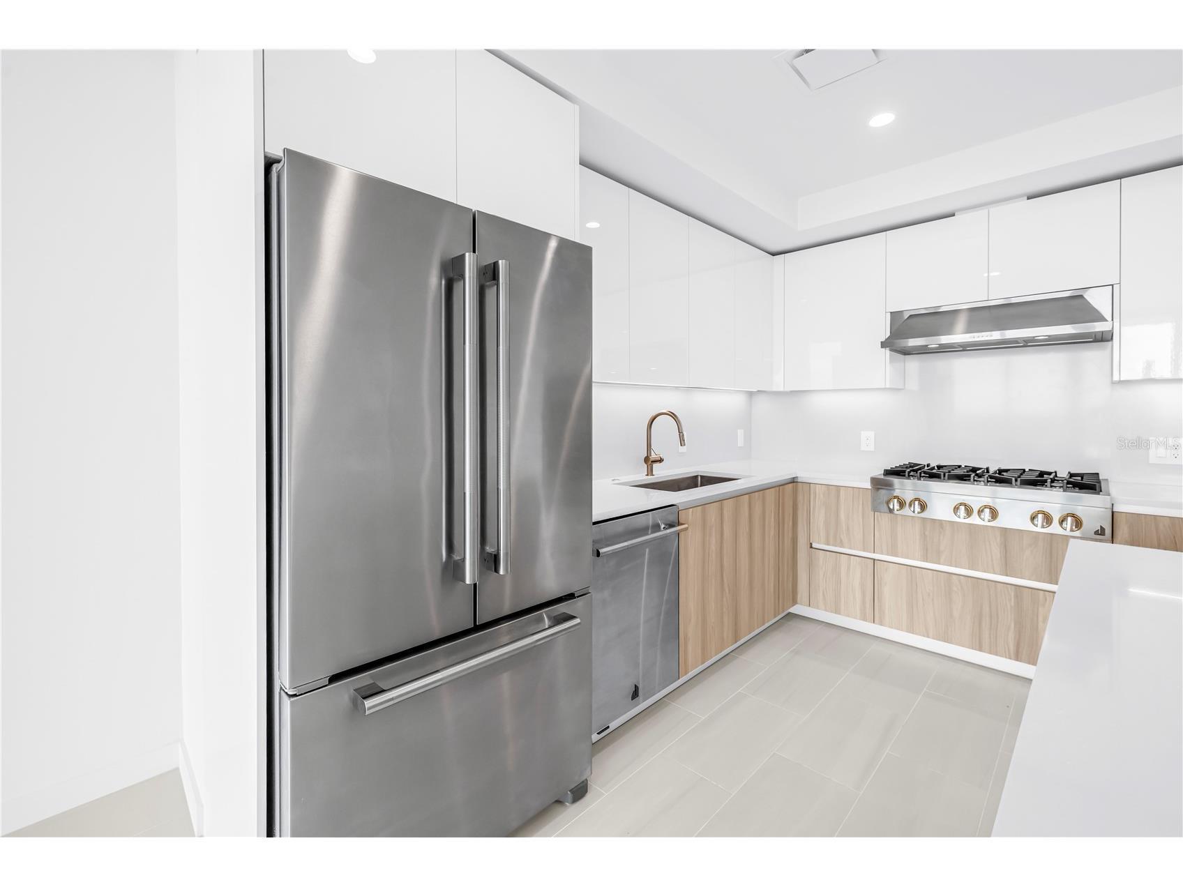 400 Central Avenue #1608 Saint Petersburg FL 33701 - Mirror Lake TB8498108 image4