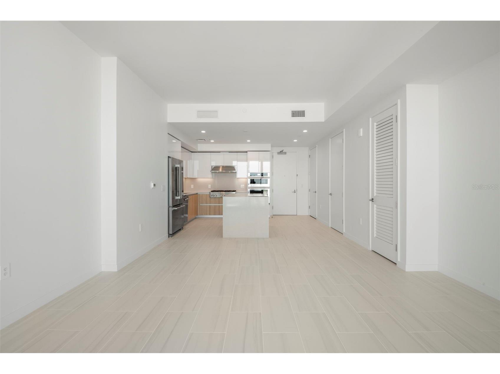 400 Central Avenue #1709 Saint Petersburg FL 33701 TB8488479 image18