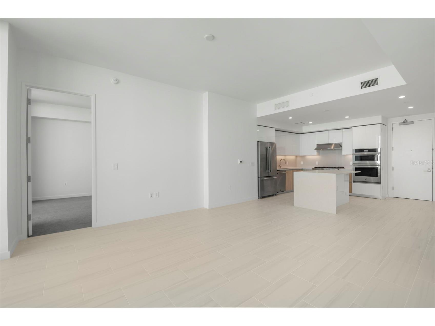 400 Central Avenue #1709 Saint Petersburg FL 33701 TB8488479 image19