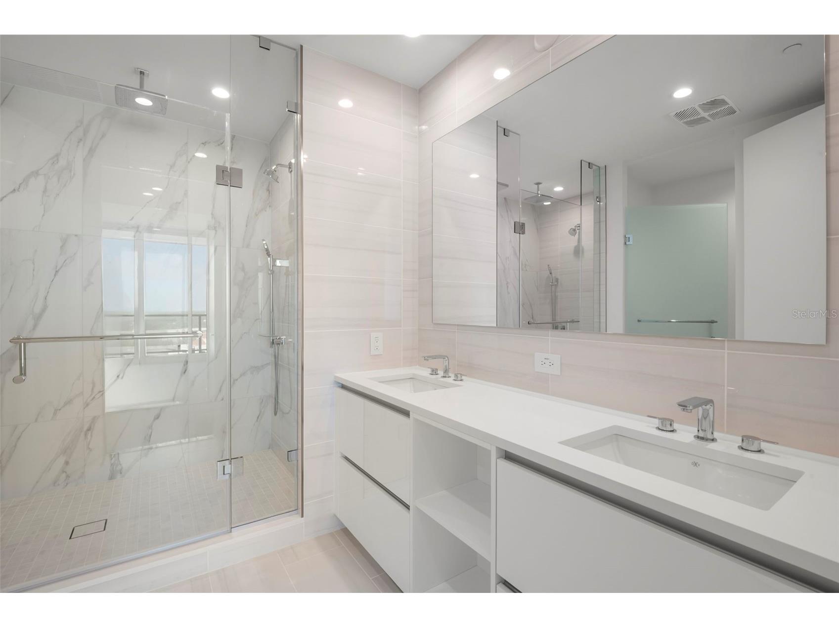 400 Central Avenue #1709 Saint Petersburg FL 33701 TB8488479 image28