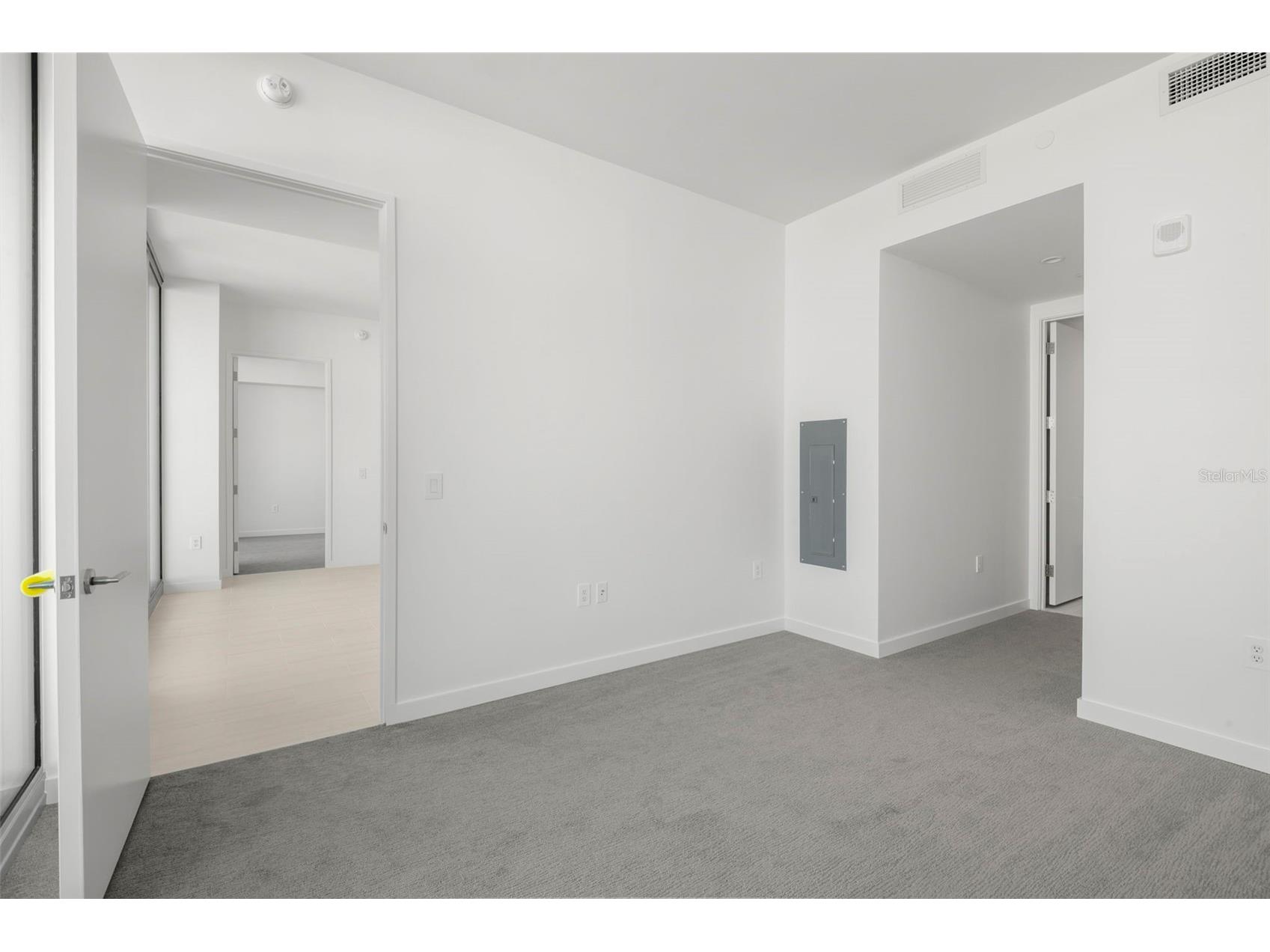 400 Central Avenue #1709 Saint Petersburg FL 33701 TB8488479 image34