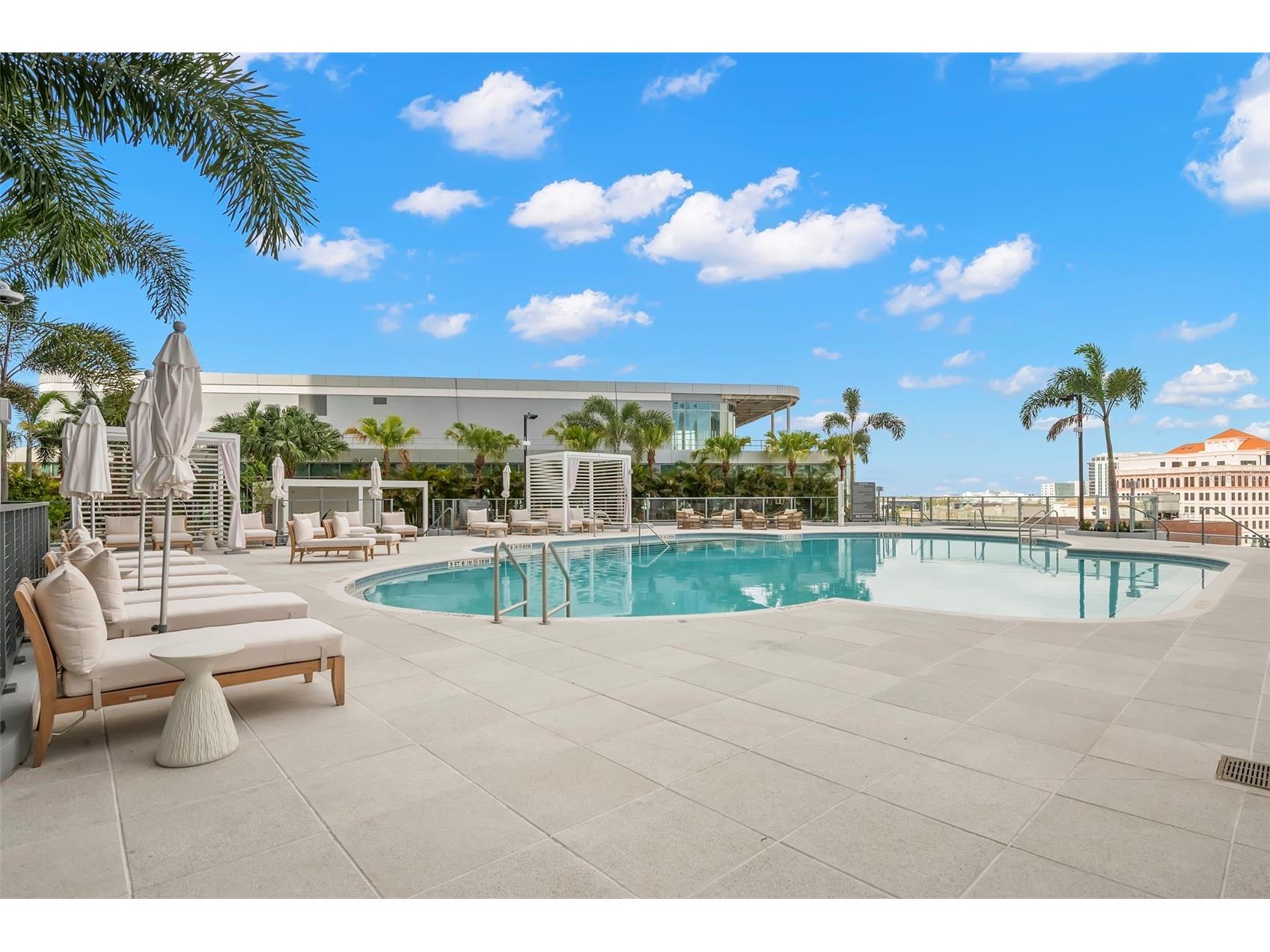 400 Central Avenue #1709 Saint Petersburg FL 33701 TB8488479 image46