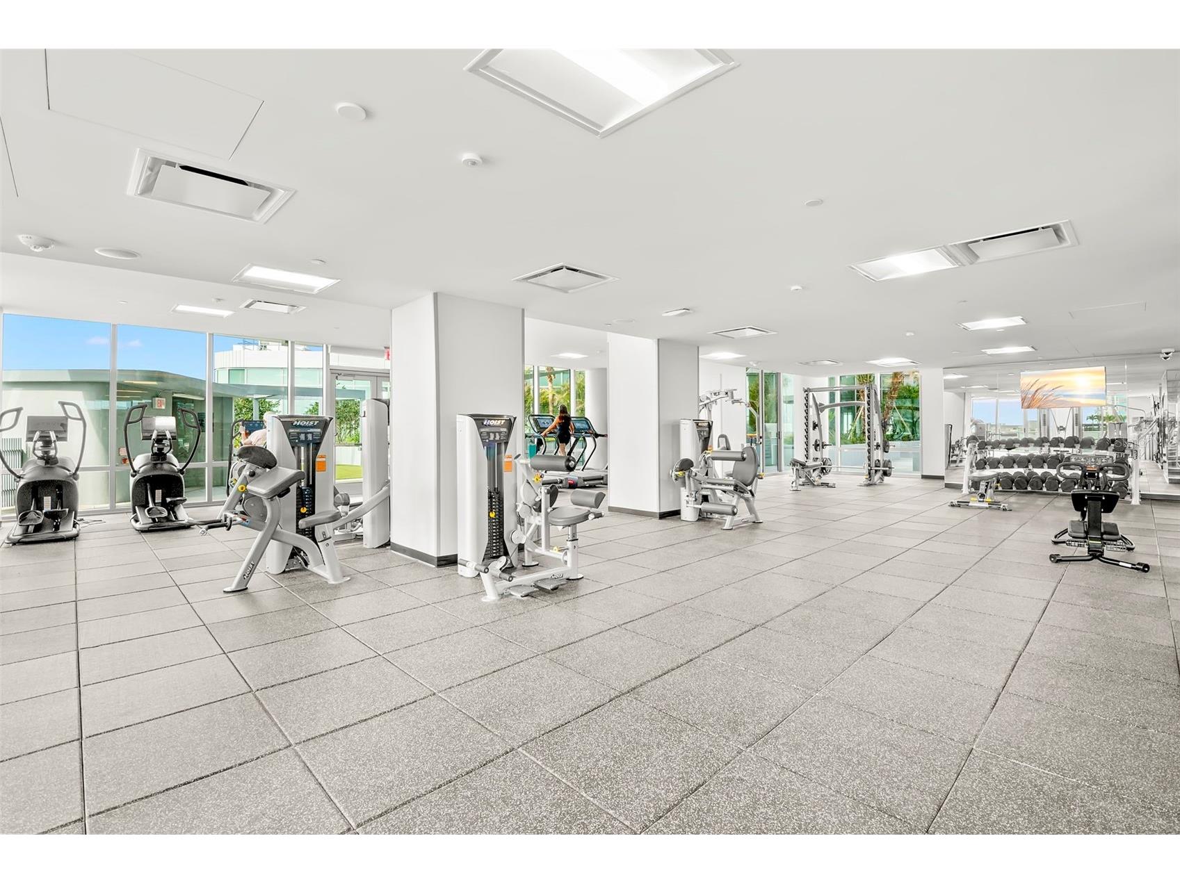 400 Central Avenue #1709 Saint Petersburg FL 33701 TB8488479 image54