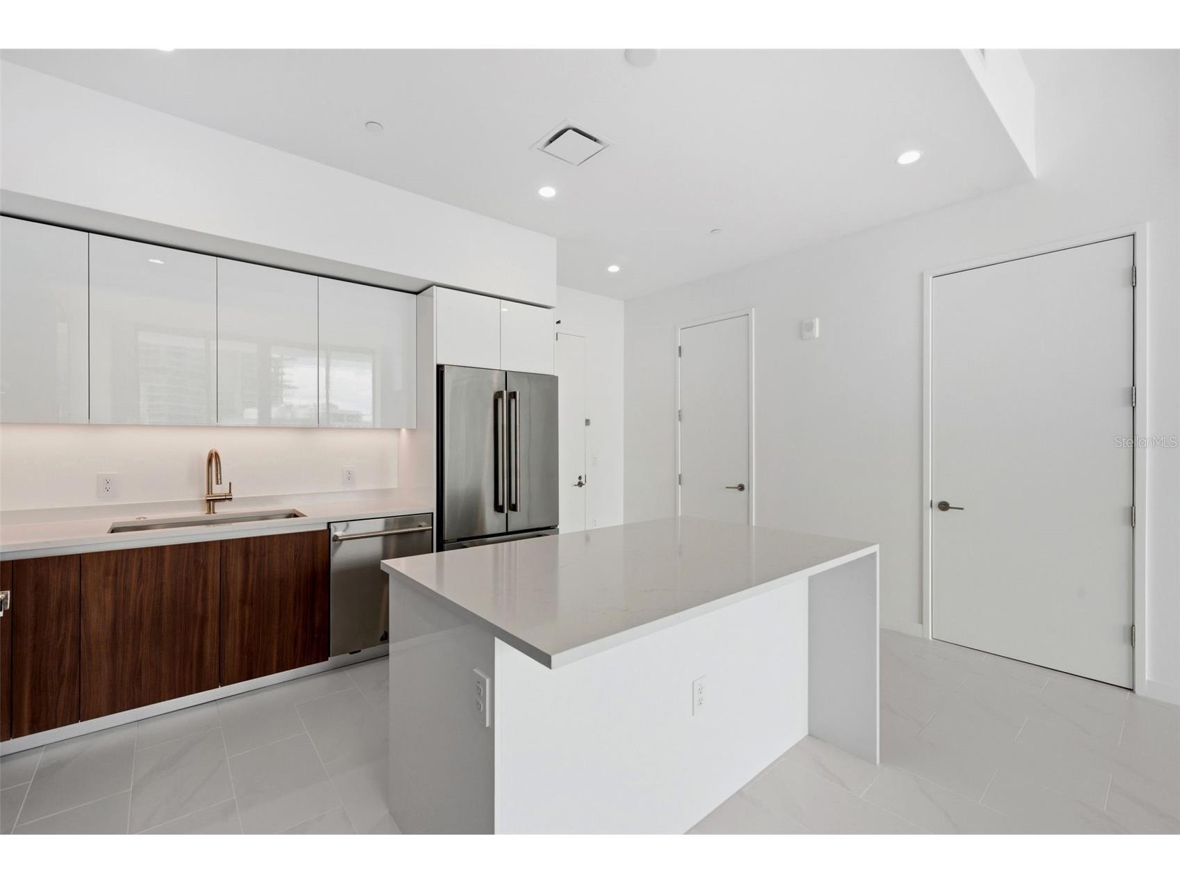 400 Central Avenue #1903 Saint Petersburg FL 33701 TB8497242 image26