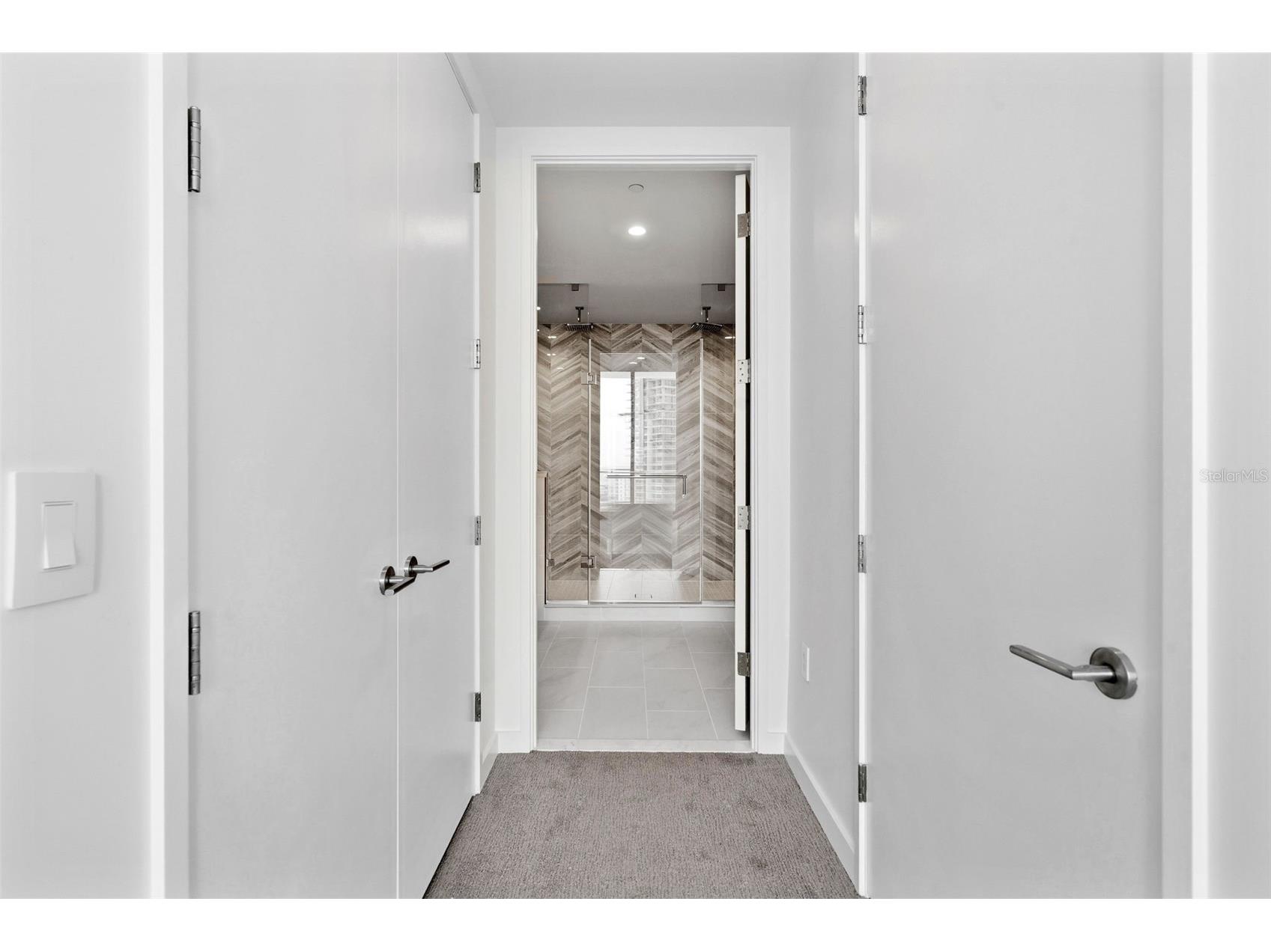 400 Central Avenue #1903 Saint Petersburg FL 33701 TB8497242 image32