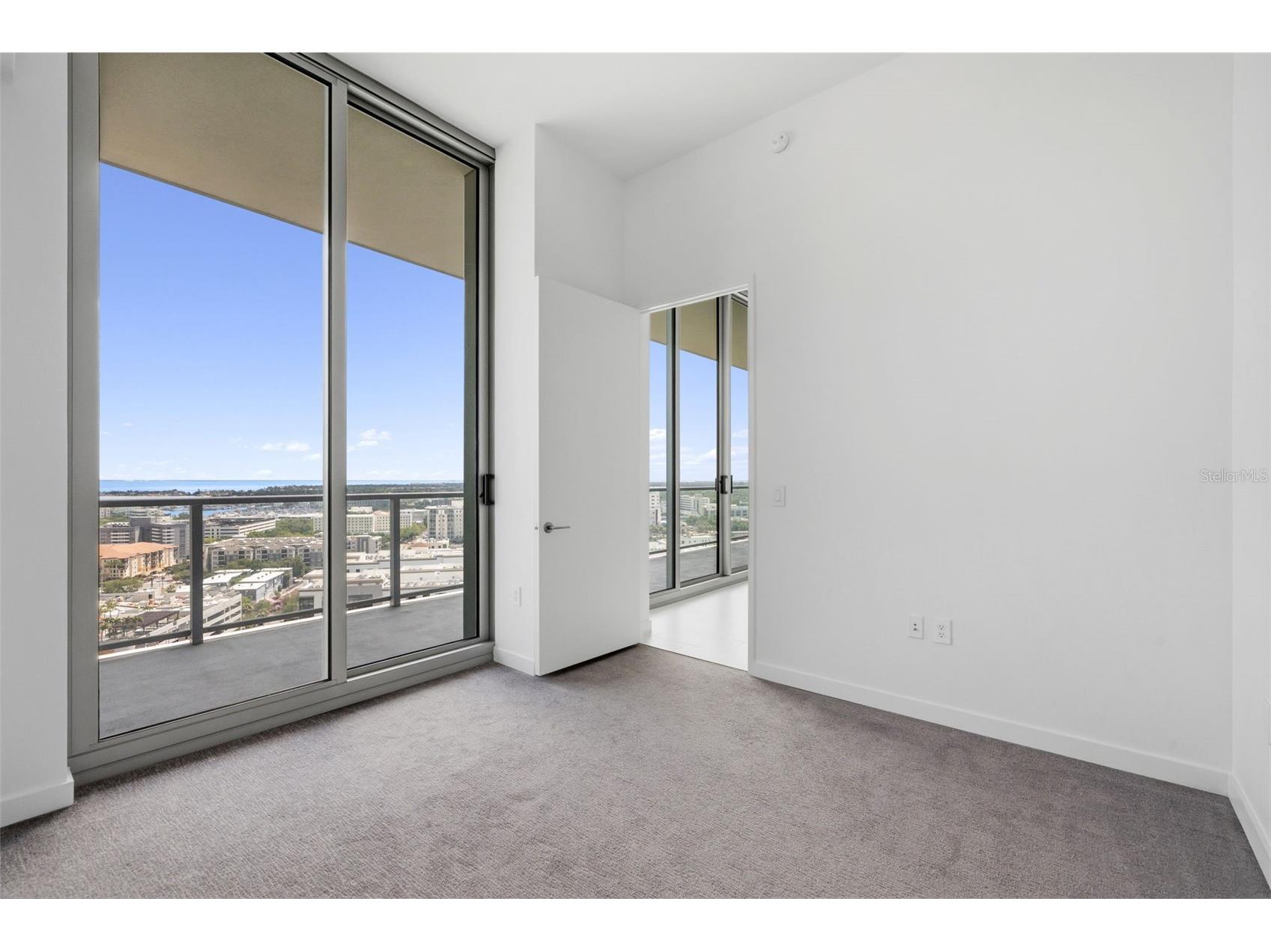 400 Central Avenue #1903 Saint Petersburg FL 33701 TB8497242 image38