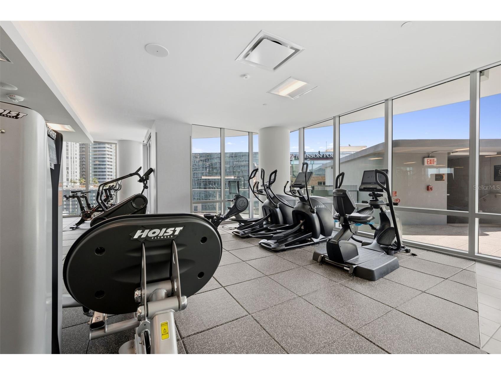 400 Central Avenue #1903 Saint Petersburg FL 33701 TB8497242 image61